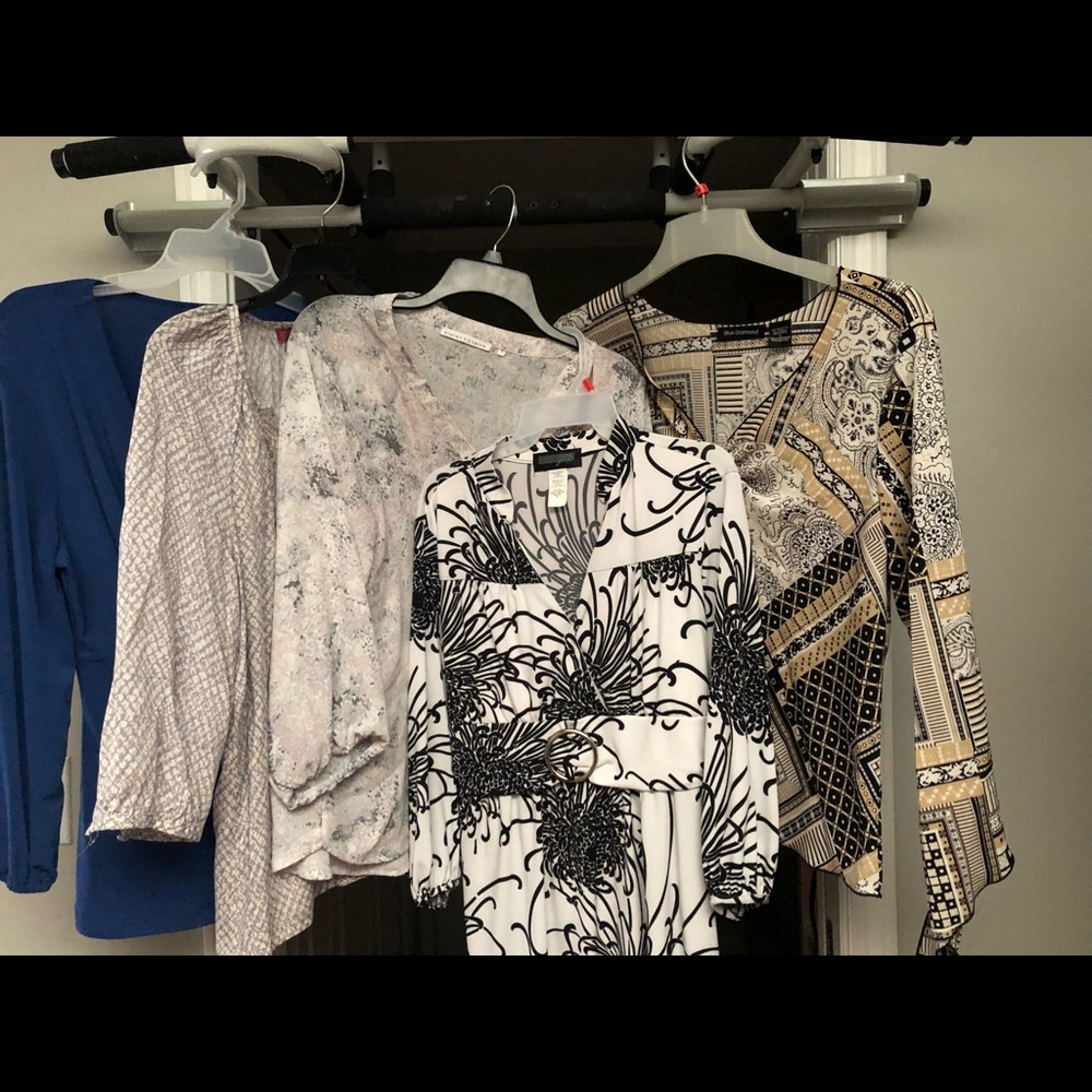 5 tops in perfect condition